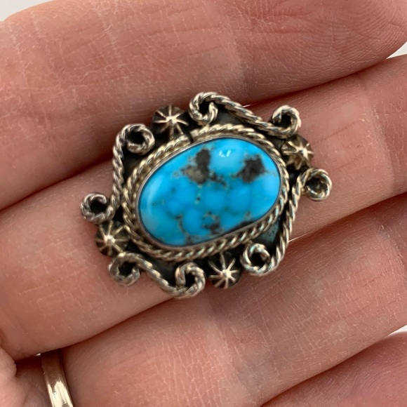 TURQUOISE NAVAJO RUNNING BEAR SIGNED STERLING SILVER RING VINTAGE SIZE 8.25 - Picture 2 of 13